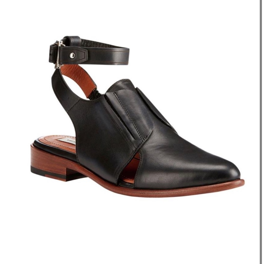 ARIAT rush